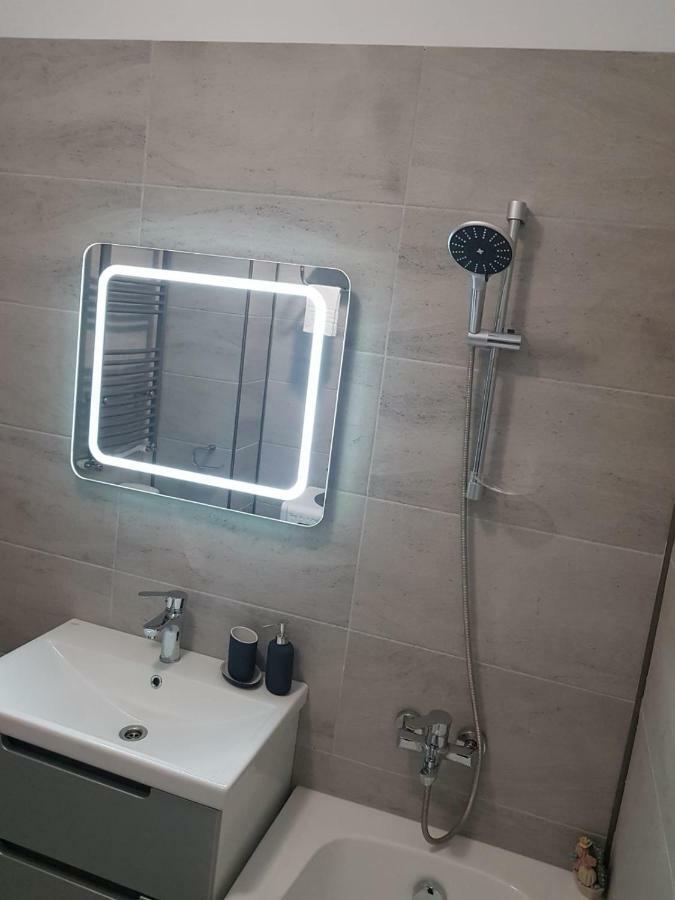 Ranya Apartments Alezzi Beach Resort นาโวดาริ ภายนอก รูปภาพ