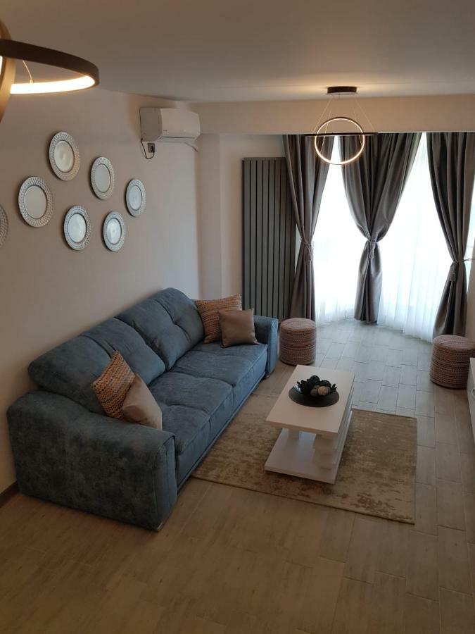 Ranya Apartments Alezzi Beach Resort นาโวดาริ ภายนอก รูปภาพ